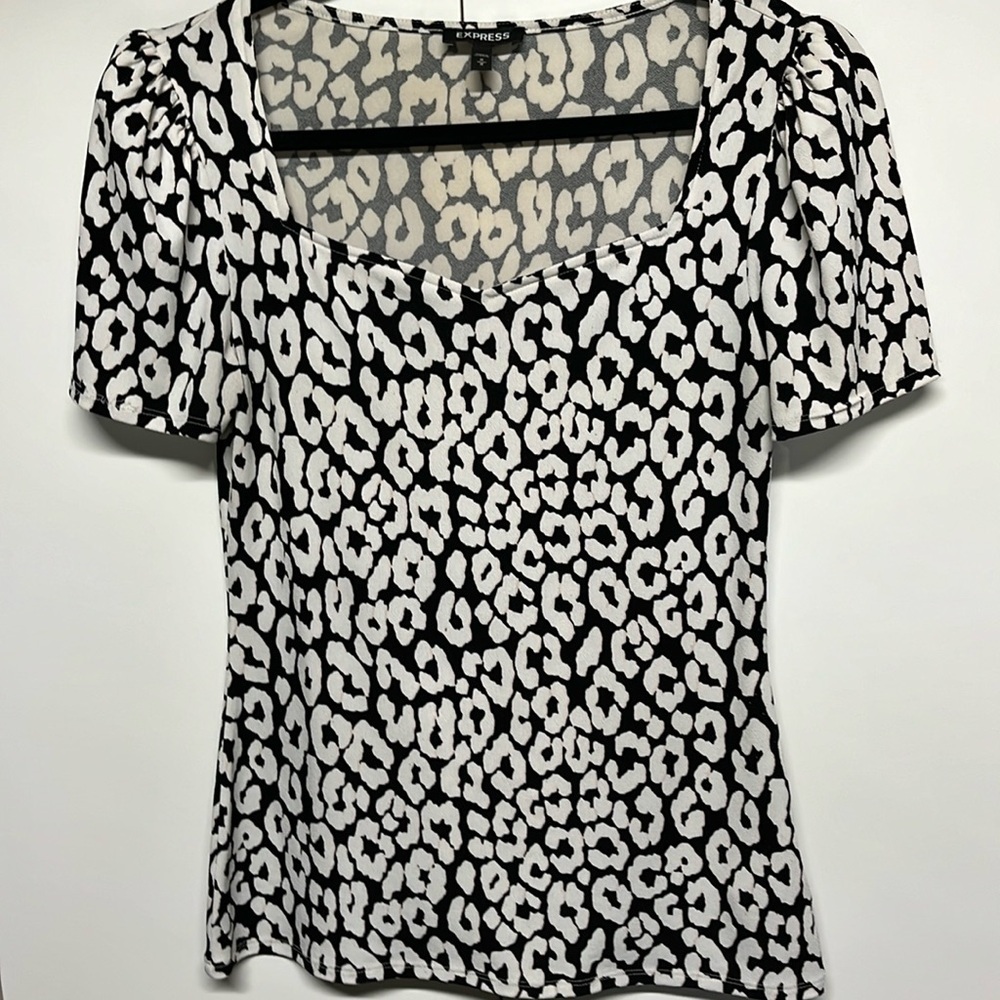 Express Black White Leopard Print Fitted Top Medium
